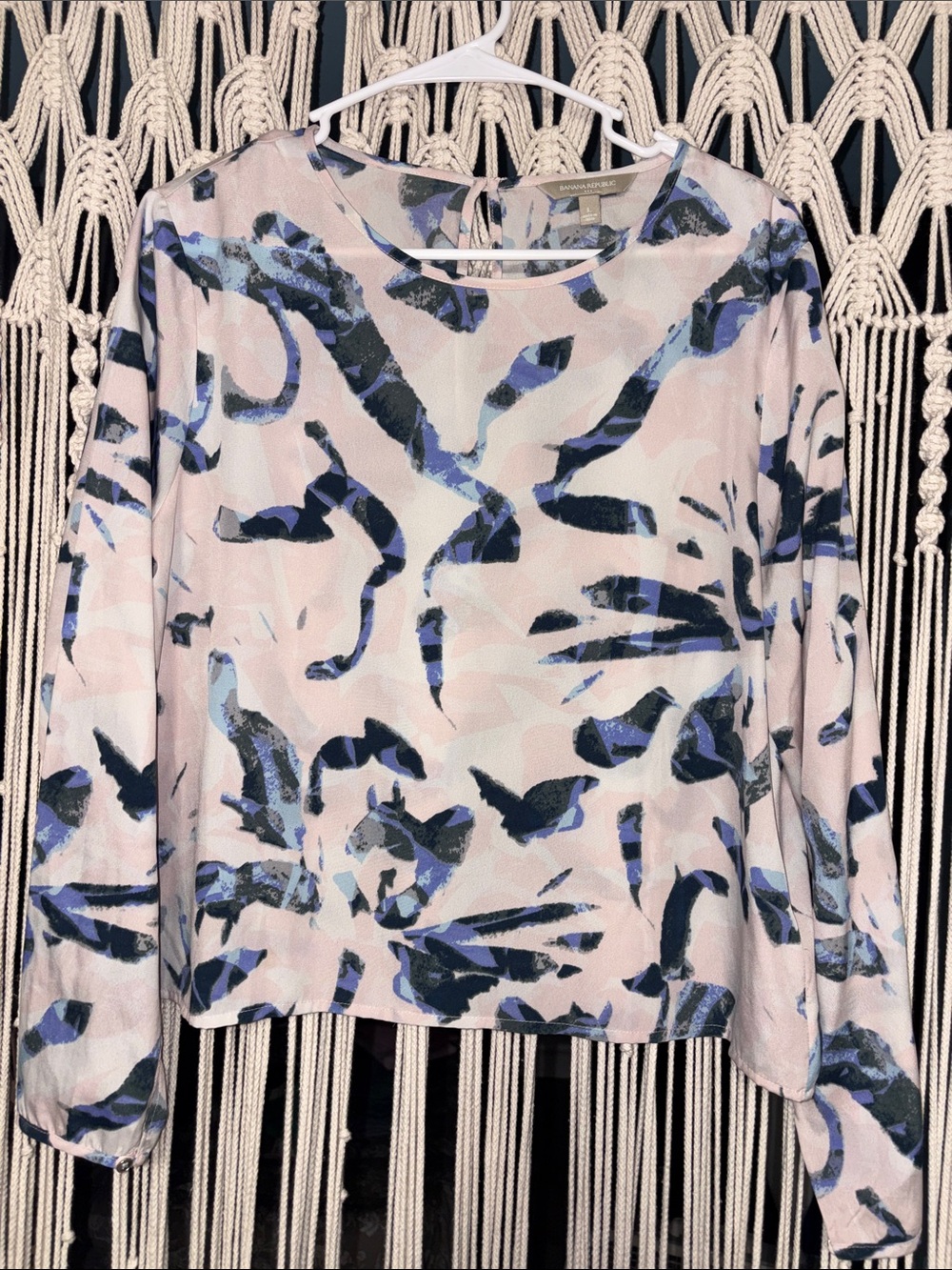 Abstract Long-Sleeve Blouse